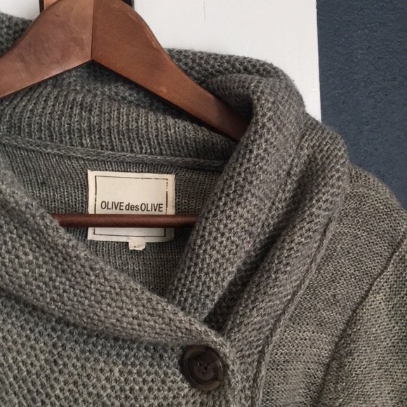 Cozy asymmetrical sweater from OLIVE des OLIVE - Picture 2 of 5